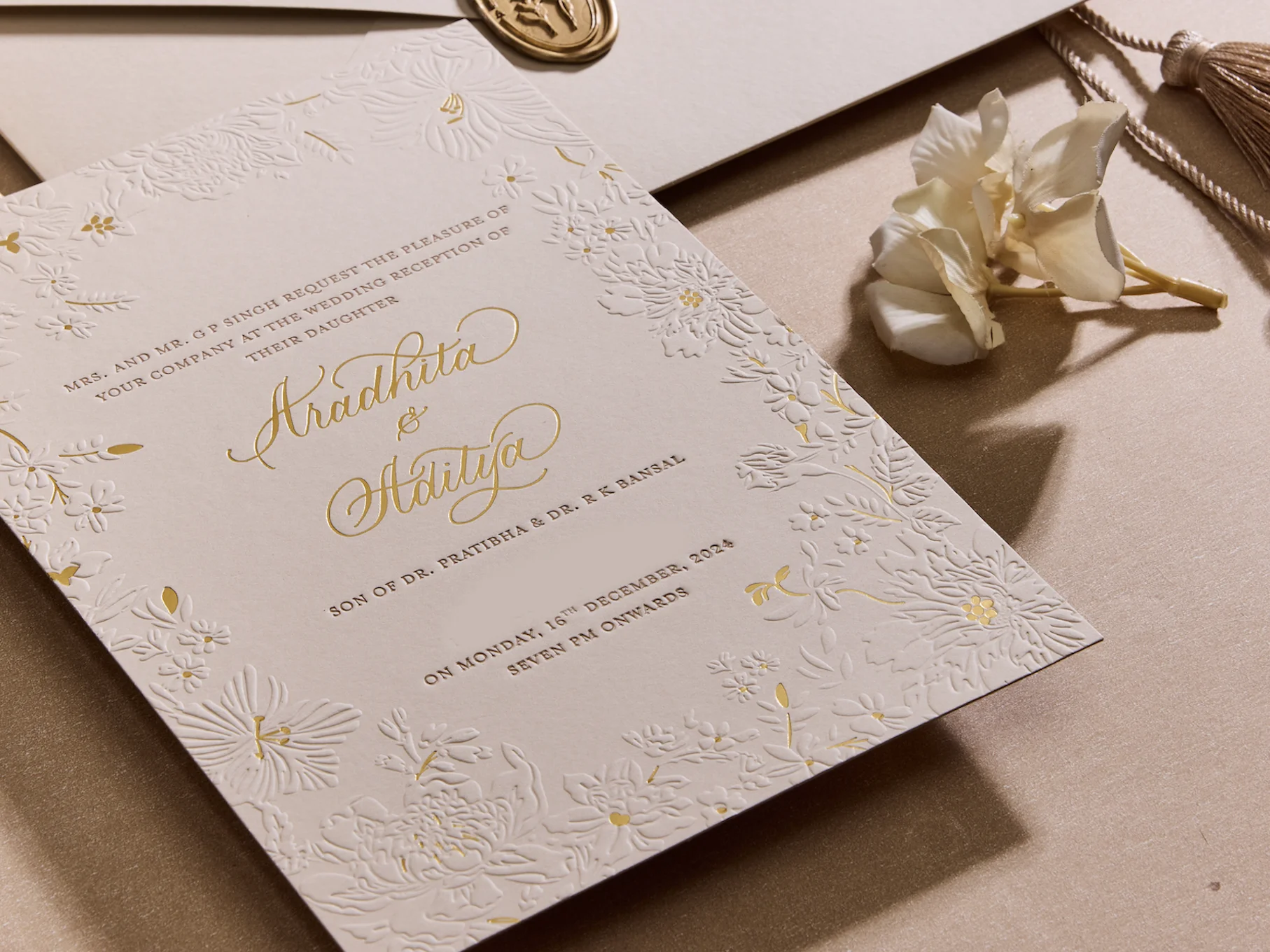 15% OFF Custom Wedding Stationery Design